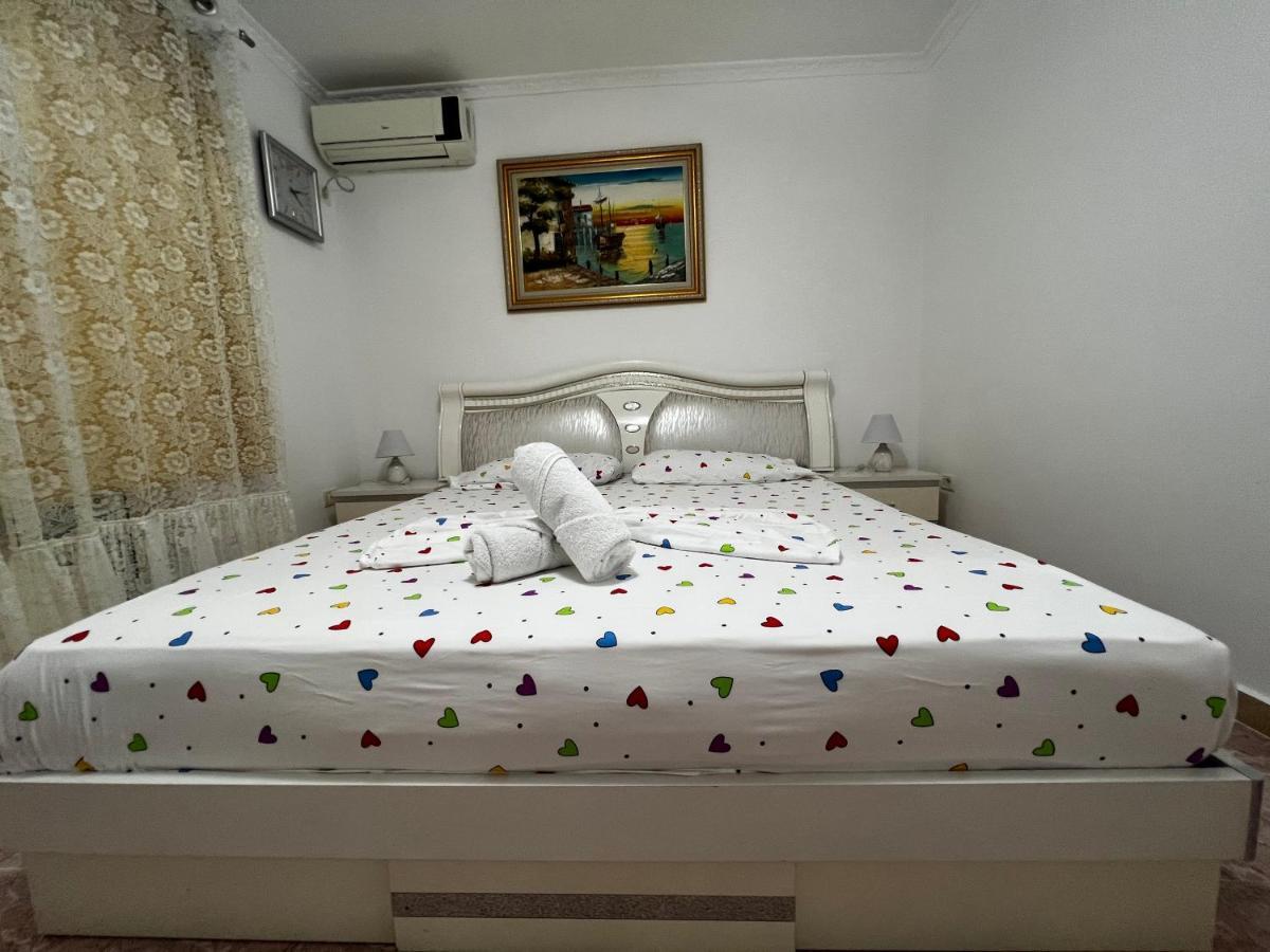 Boulevard Apartment Tirana Buitenkant foto