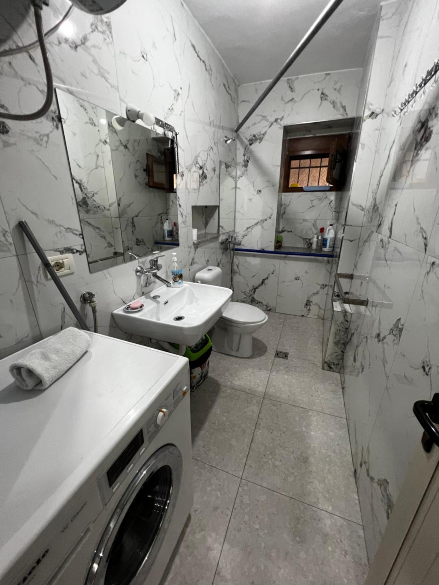 Boulevard Apartment Tirana Buitenkant foto